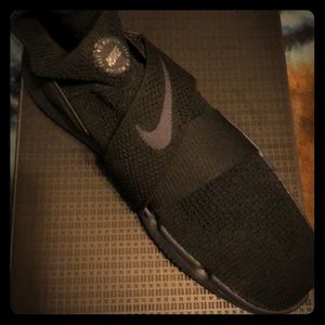 Nike shoes size 8
